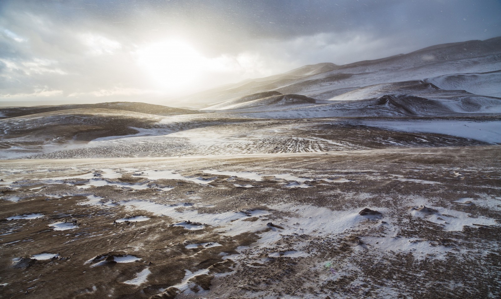 Snows in the Desert